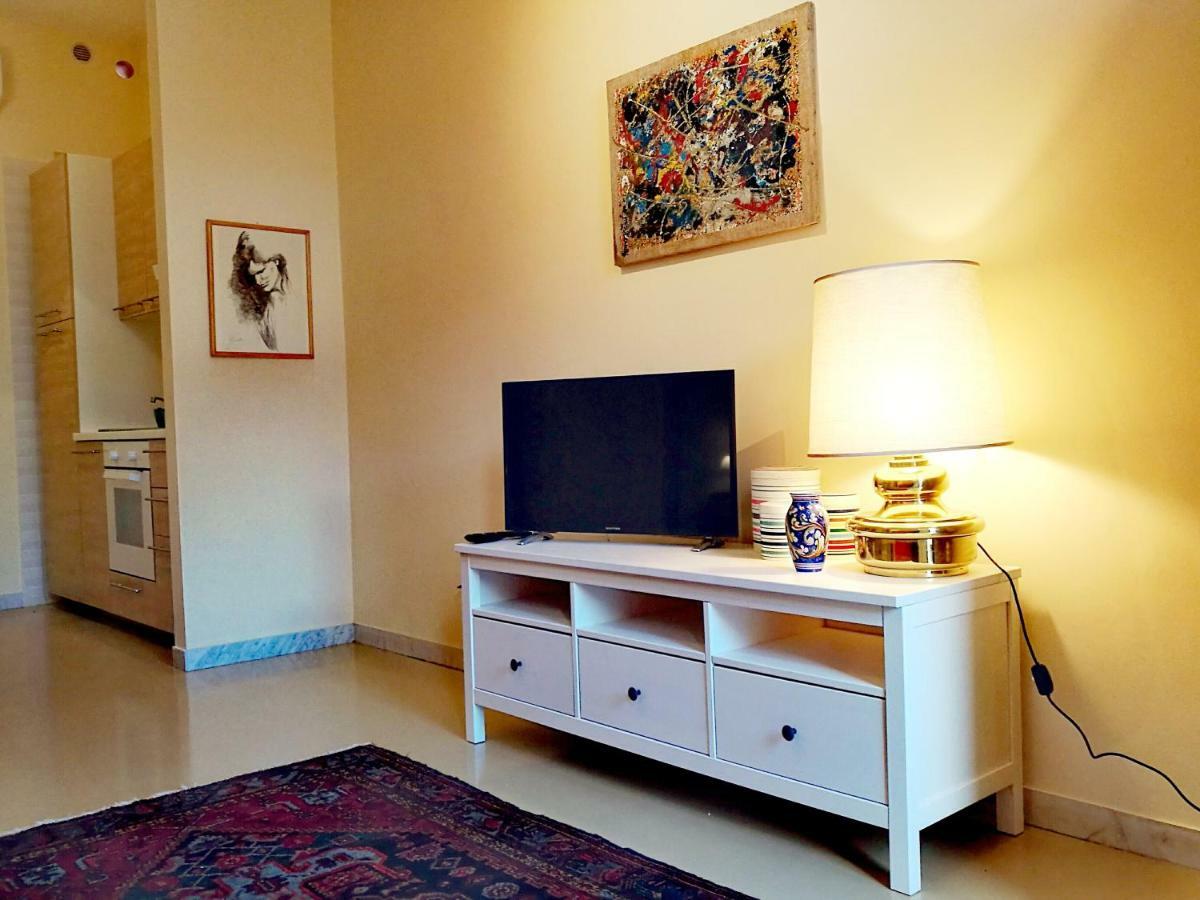 Brezzolina Apartment With Parking Bitonto Kültér fotó